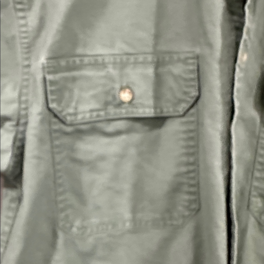 L.L. Bean Sage Green Men’s Button Down Short Sleeve Size Medium - Picture 4 of 6